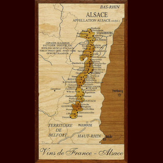 carte des vins d'Alsace en marqueterie